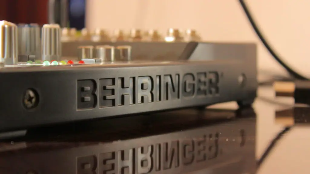 Behringer XD80USB Review